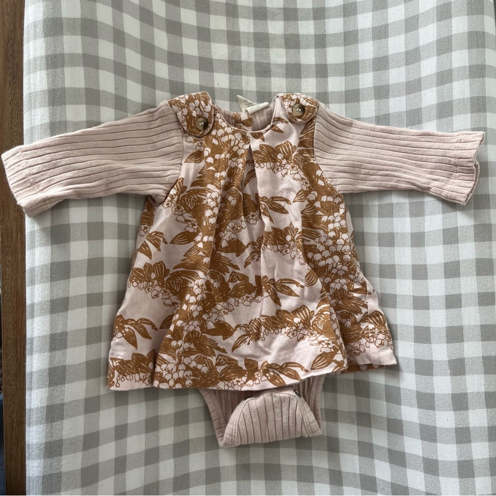 Kate Quinn dress